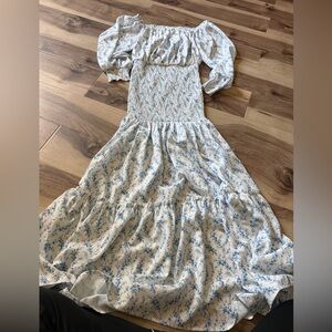 Pink Lily Blue Floral Long Sleeve Dress